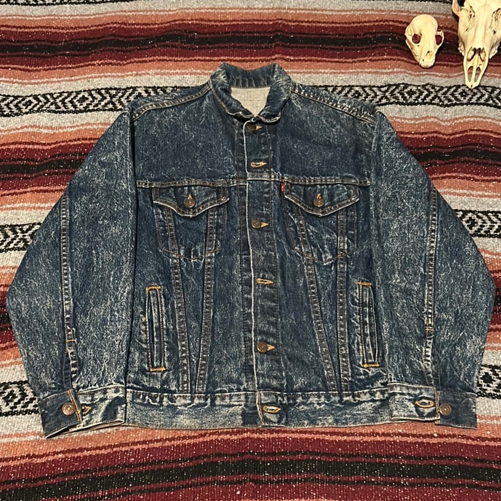 Vintage USA made Levi’s acid wash denim jacket size S